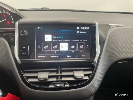 PEUGEOT 208 - voiture d'occasion - Photo 13