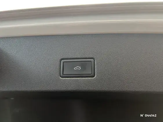 VOLKSWAGEN T-ROC - voiture d'occasion - Photo 26