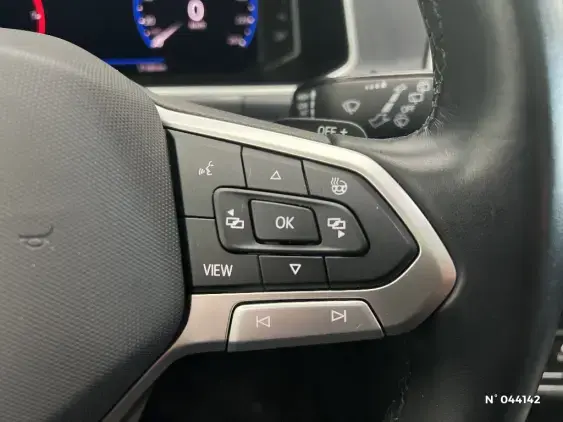 VOLKSWAGEN T-ROC - voiture d'occasion - Photo 29