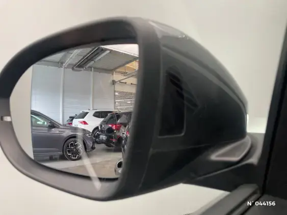 VOLKSWAGEN T-ROC - voiture d'occasion - Photo 28