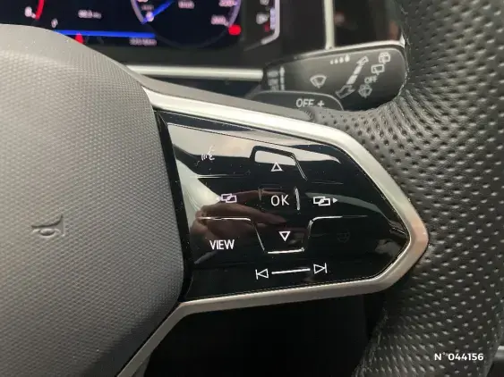 VOLKSWAGEN T-ROC - voiture d'occasion - Photo 30