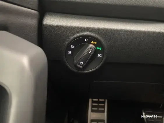 VOLKSWAGEN T-ROC - voiture d'occasion - Photo 32