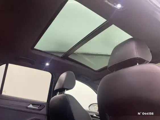 VOLKSWAGEN T-ROC - voiture d'occasion - Photo 26