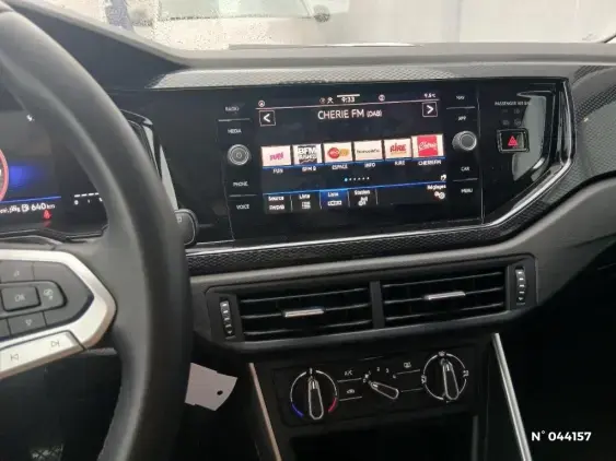 VOLKSWAGEN POLO VI - voiture d'occasion - Photo 13