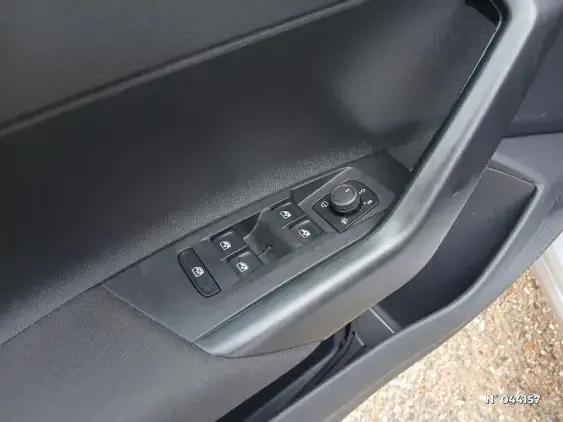 VOLKSWAGEN POLO VI - voiture d'occasion - Photo 15