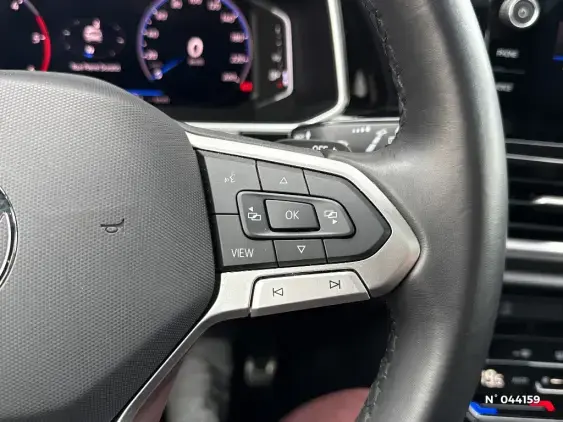 VOLKSWAGEN T-ROC - voiture d'occasion - Photo 25