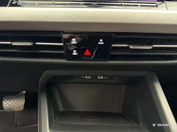 VOLKSWAGEN GOLF VIII - voiture d'occasion - Photo 32