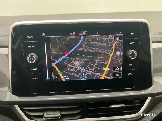 VOLKSWAGEN T-ROC - voiture d'occasion - Photo 31