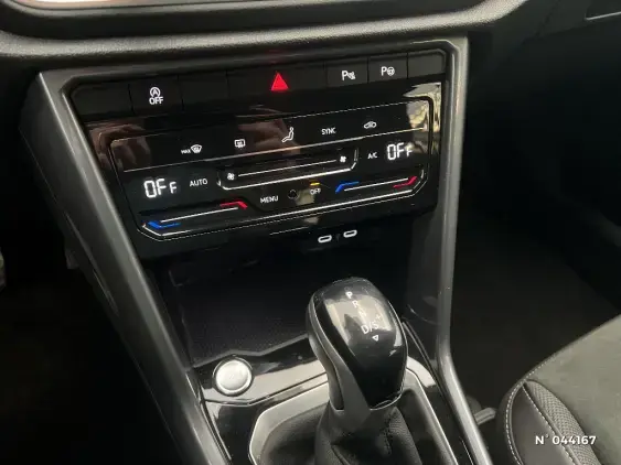 VOLKSWAGEN T-ROC - voiture d'occasion - Photo 27