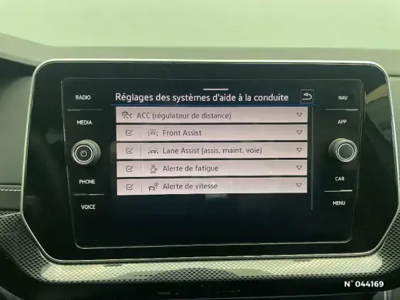 VOLKSWAGEN T-CROSS - voiture d'occasion - Photo 36