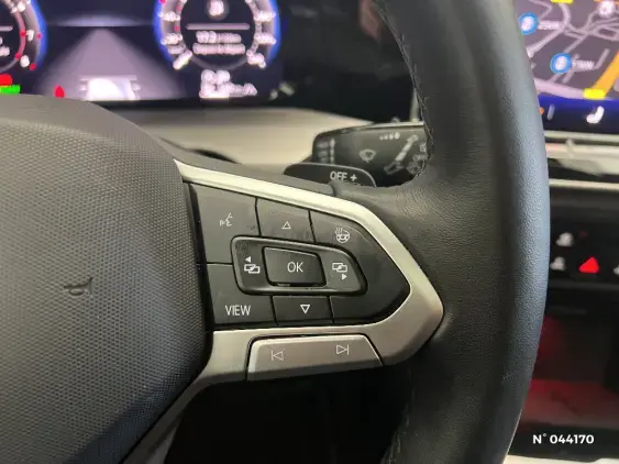 VOLKSWAGEN GOLF VIII - voiture d'occasion - Photo 29