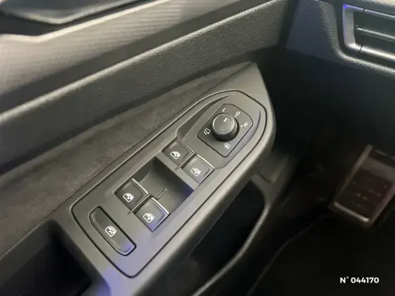 VOLKSWAGEN GOLF VIII - voiture d'occasion - Photo 30