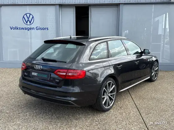 AUDI A4 AVANT V - voiture d'occasion - Photo 4