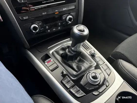 AUDI A4 AVANT V - voiture d'occasion - Photo 32