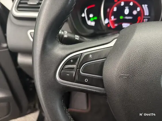RENAULT KADJAR - voiture d'occasion - Photo 26