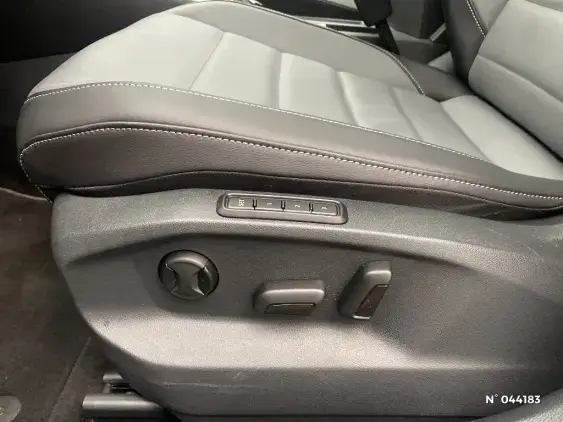 VOLKSWAGEN T-ROC - voiture d'occasion - Photo 28