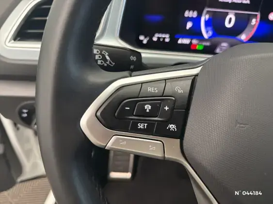 VOLKSWAGEN T-ROC - voiture d'occasion - Photo 15