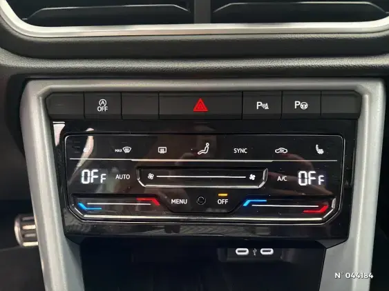 VOLKSWAGEN T-ROC - voiture d'occasion - Photo 28