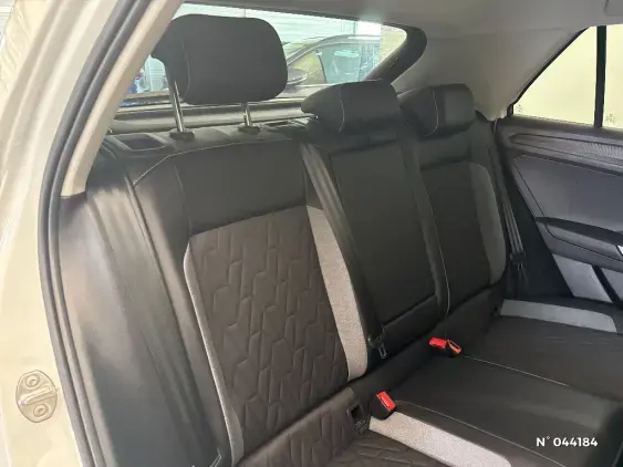 VOLKSWAGEN T-ROC - voiture d'occasion - Photo 11