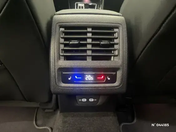 VOLKSWAGEN GOLF VIII - voiture d'occasion - Photo 29