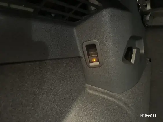 VOLKSWAGEN GOLF VIII - voiture d'occasion - Photo 25