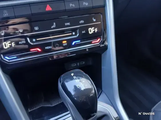 VOLKSWAGEN T-ROC - voiture d'occasion - Photo 30