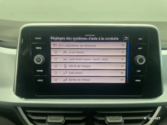 VOLKSWAGEN T-ROC - voiture d'occasion - Photo 29