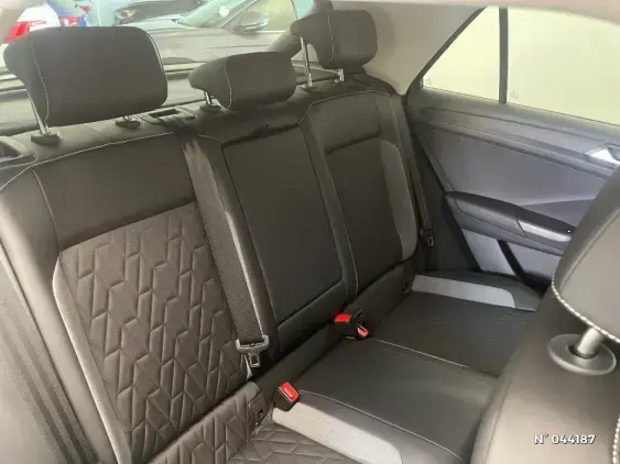 VOLKSWAGEN T-ROC - voiture d'occasion - Photo 11