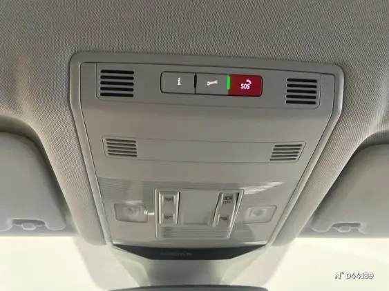 VOLKSWAGEN T-ROC - voiture d'occasion - Photo 15