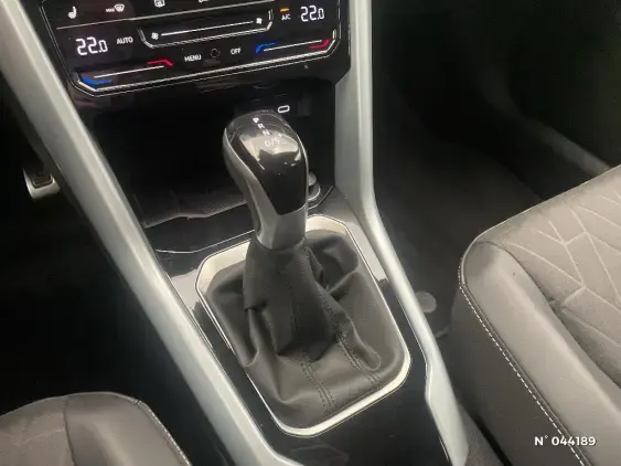 VOLKSWAGEN T-ROC - voiture d'occasion - Photo 33