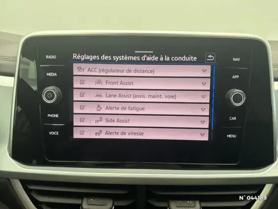 VOLKSWAGEN T-ROC - voiture d'occasion - Photo 34