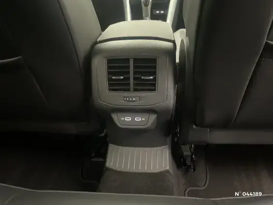 VOLKSWAGEN T-ROC - voiture d'occasion - Photo 25