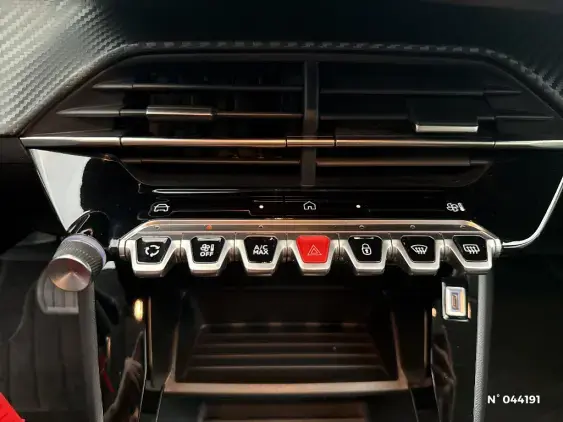 PEUGEOT 208 II - voiture d'occasion - Photo 29