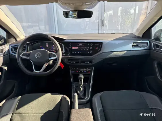 VOLKSWAGEN POLO VI - voiture d'occasion - Photo 9