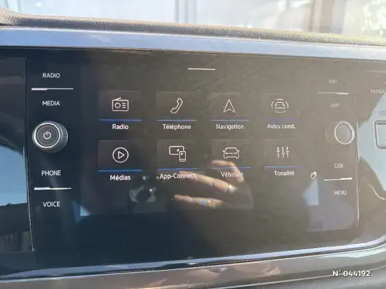 VOLKSWAGEN POLO VI - voiture d'occasion - Photo 13