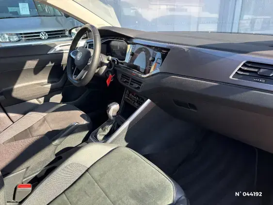 VOLKSWAGEN POLO VI - voiture d'occasion - Photo 10