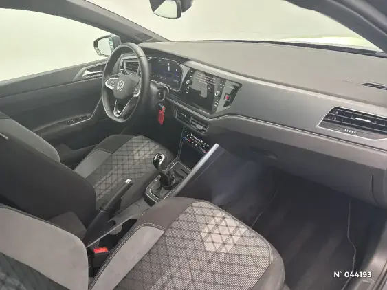 VOLKSWAGEN POLO VI - voiture d'occasion - Photo 10