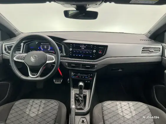 VOLKSWAGEN POLO VI - voiture d'occasion - Photo 9