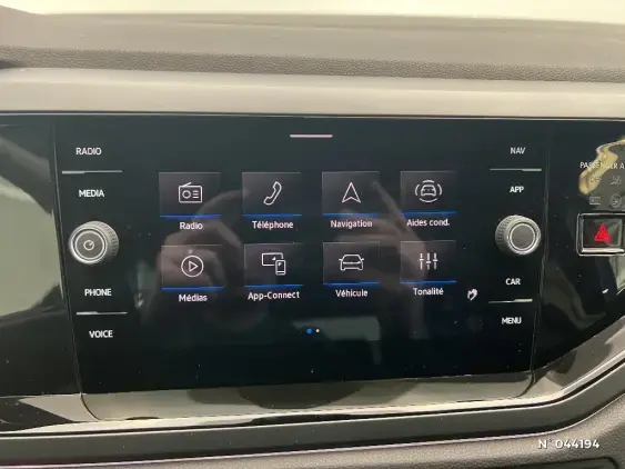 VOLKSWAGEN POLO VI - voiture d'occasion - Photo 13