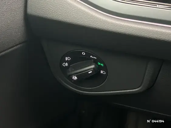 VOLKSWAGEN POLO VI - voiture d'occasion - Photo 15