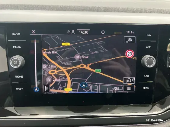 VOLKSWAGEN POLO VI - voiture d'occasion - Photo 33