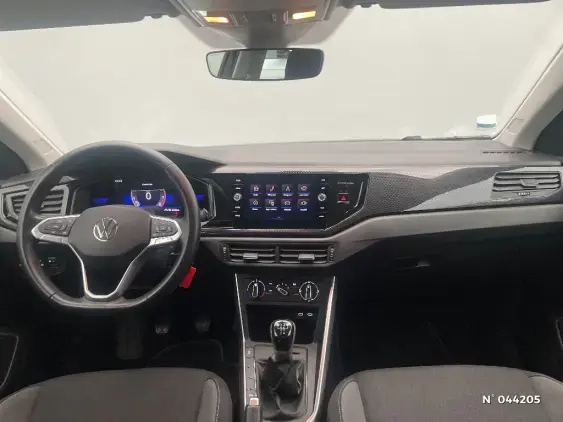 VOLKSWAGEN POLO VI - voiture d'occasion - Photo 9