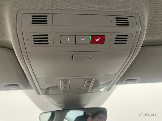 VOLKSWAGEN POLO VI - voiture d'occasion - Photo 15