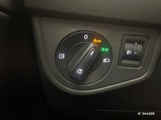 VOLKSWAGEN POLO VI - voiture d'occasion - Photo 27