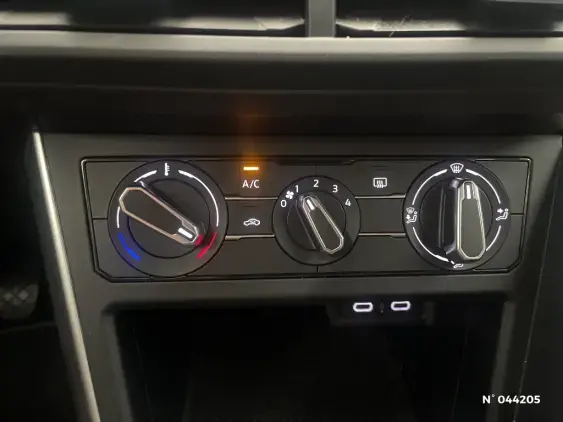 VOLKSWAGEN POLO VI - voiture d'occasion - Photo 30