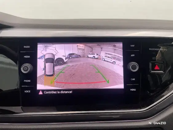 VOLKSWAGEN POLO VI - voiture d'occasion - Photo 14