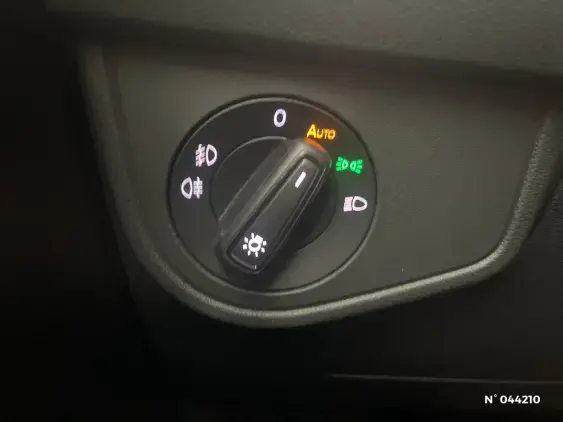 VOLKSWAGEN POLO VI - voiture d'occasion - Photo 27