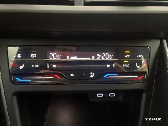 VOLKSWAGEN POLO VI - voiture d'occasion - Photo 31