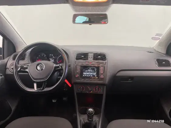 VOLKSWAGEN POLO V - voiture d'occasion - Photo 9