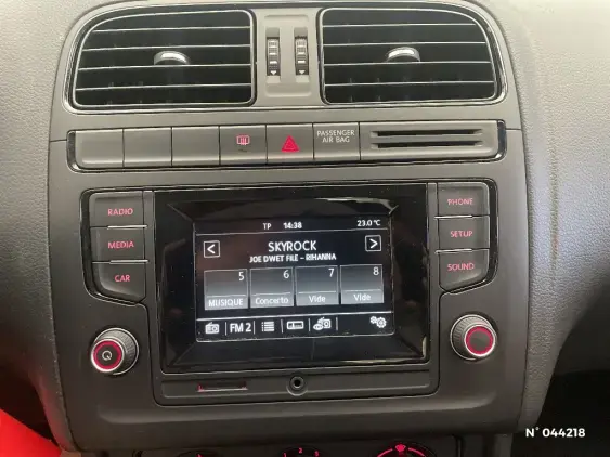 VOLKSWAGEN POLO V - voiture d'occasion - Photo 13